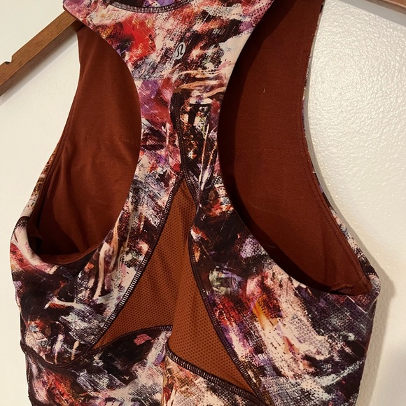 Lululemon Everlux and Mesh Cropped Tank in Urbantricity Multi / Dark Terracotta - Picture 9 of 11